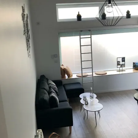 2 Lofts Cosy De Cachet Idealement Situes Au Centre De Apartamento